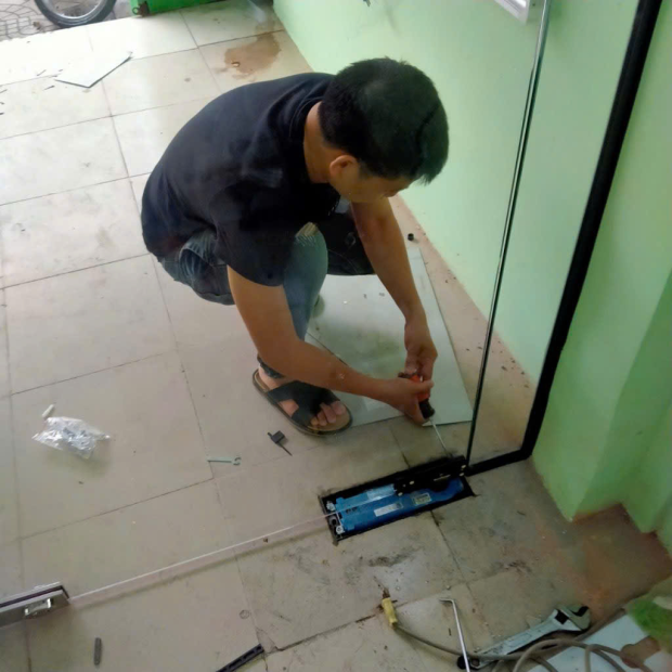 Sửa Cửa Kính Giá Rẻ